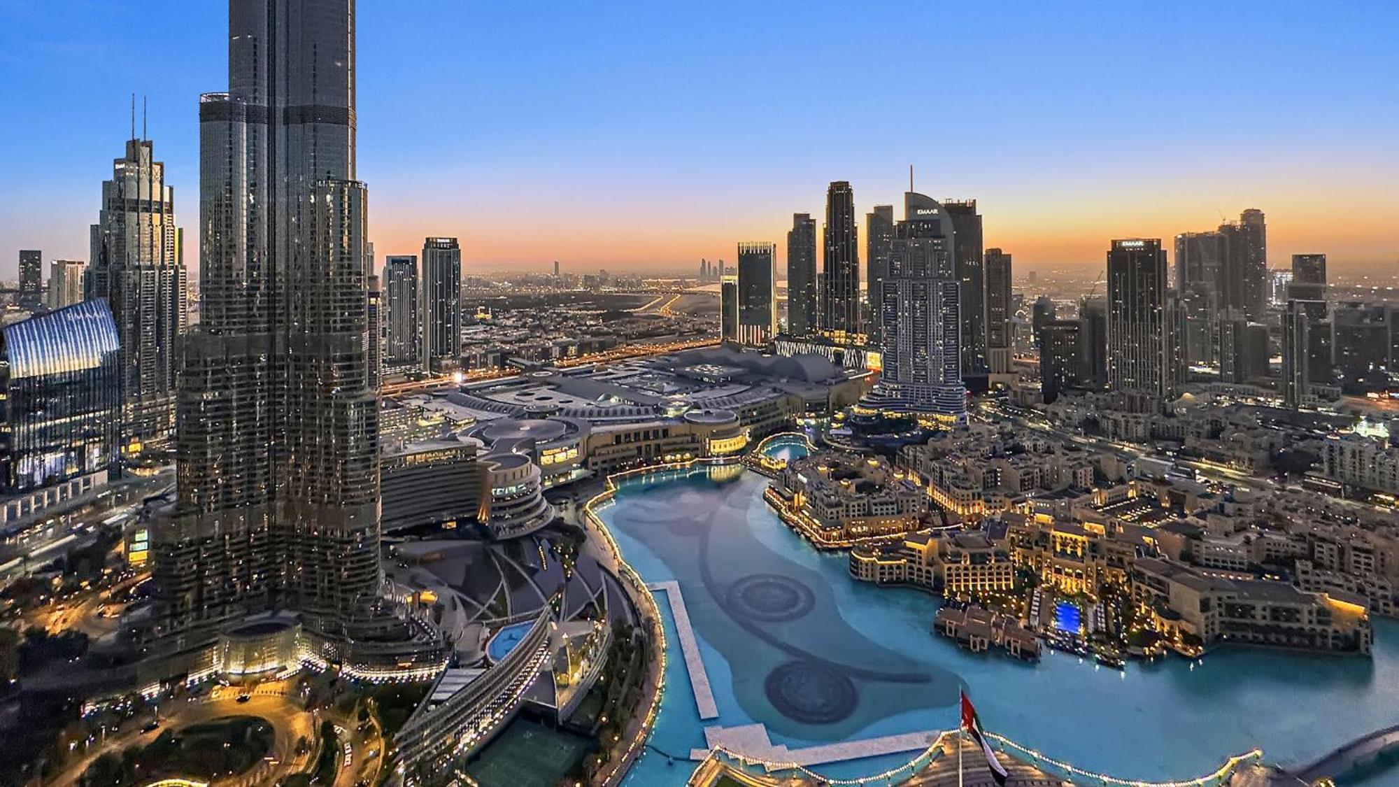 Apartment Vayk - Luxe 2br With Burj & Fountain Views In Downtown's Grande Signature *