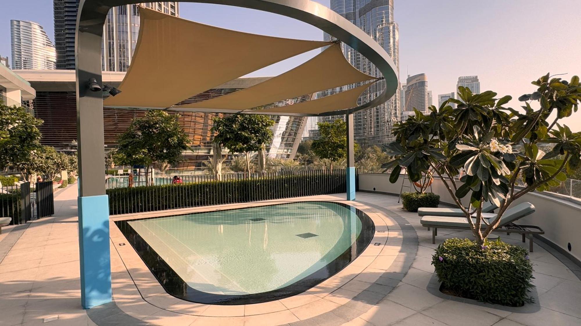 Vayk - Luxe 2br With Burj & Fountain Views In Downtown's Grande Signature Apartment *